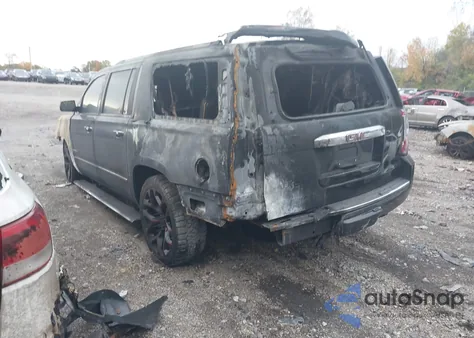 2017 GMC Yukon Xl Denali z USA, uszkodzony, nr VIN 1GKS2HKJ2HR121048